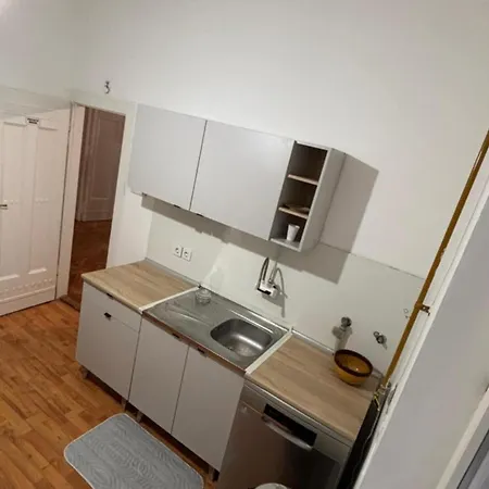 3 In Centre * Sarajevo