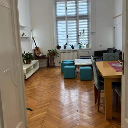 3 In Centre Apartment