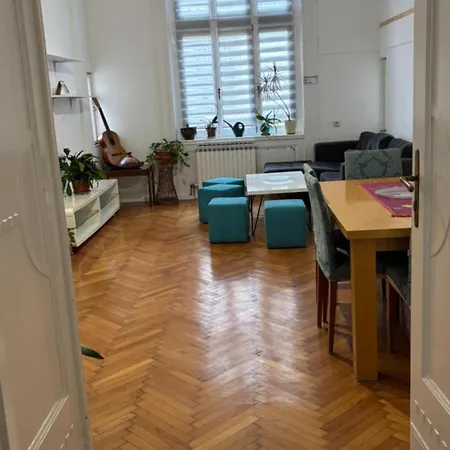3 In Centre Apartment