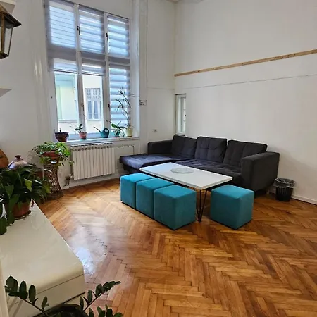 Apartment 3 In Centre